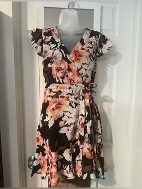 Miami Floral Lined Wrap Dress. Size L.